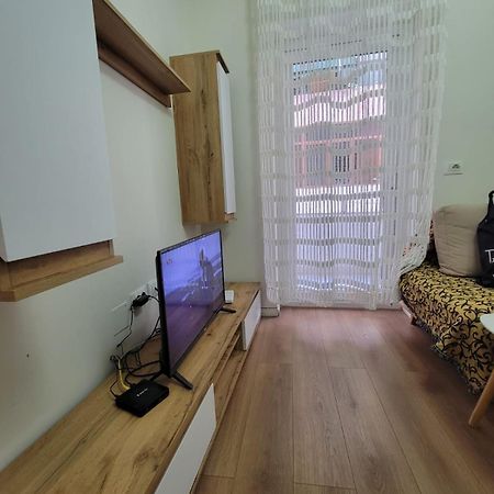 Ajla Komuna Apartament Apartment Tirana Exterior photo
